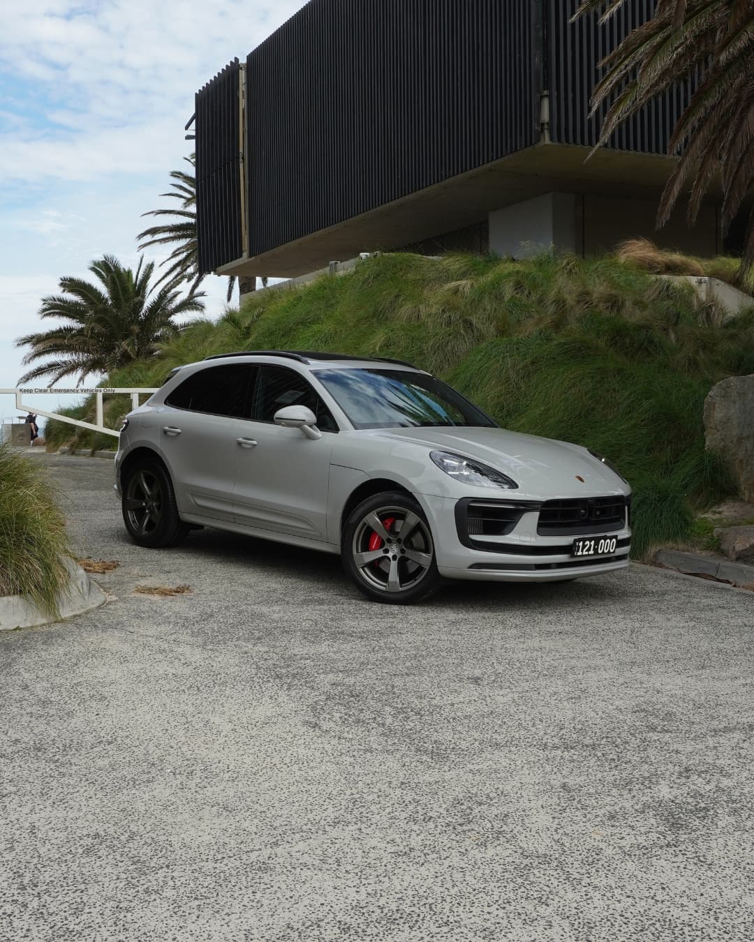Porsche  Macan S 2022